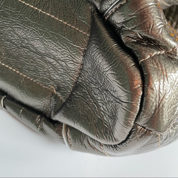 Pewter Kathy Van Zeeland large tote bag with zipper closure like new - Picture 6 of 9